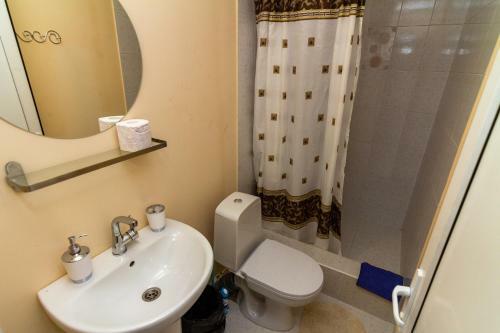 Hostal Zhasmin Guest House