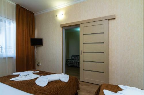Hostal Zhasmin Guest House