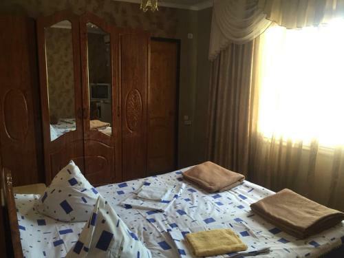 Hostal Azalia Guest House