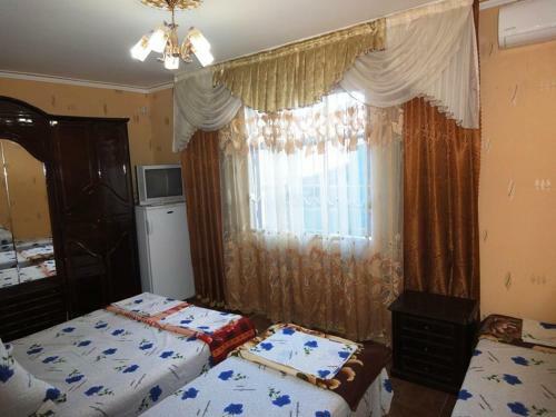 Hostal Azalia Guest House