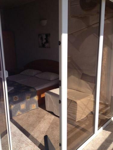 Hostal Villa A-loo Guest House