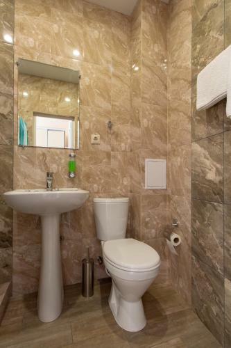 Hostal Guest House Rodina