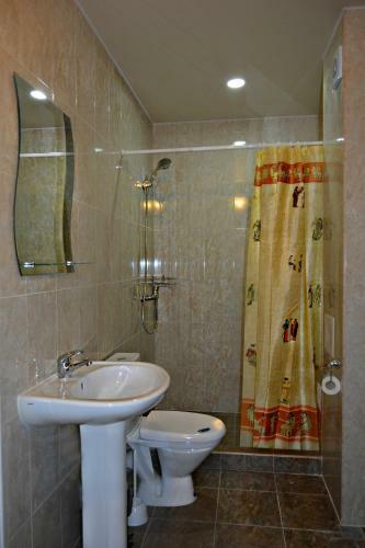Hostal Loo De Luxe On Dekabristov Street