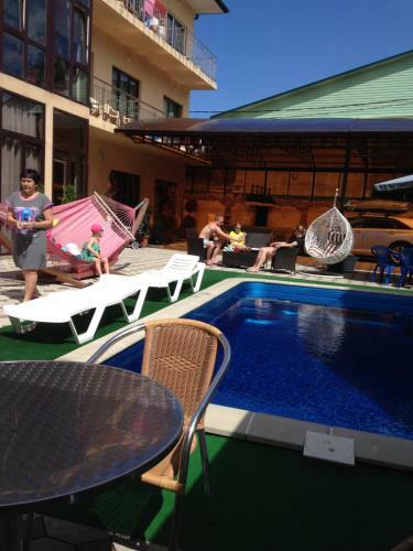 Hostal Guest House 4 Sezona
