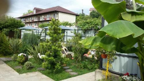 Hostal Voyage Guest House