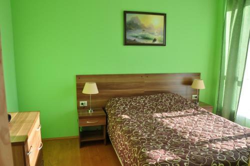Hostal Lesnoy Guest House