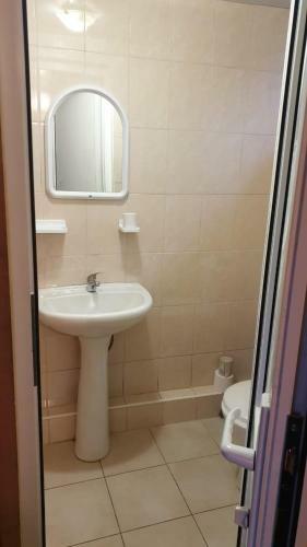 Hostal Luisa Guest House