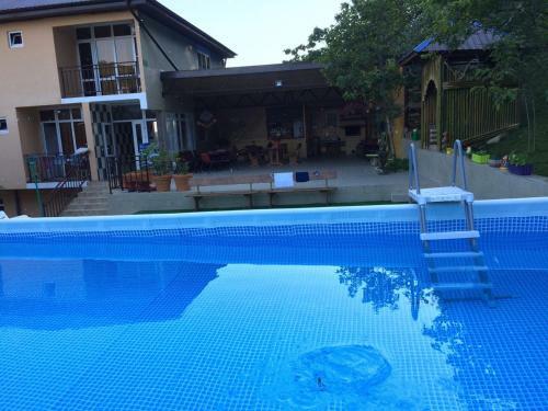 Hostal Luisa Guest House