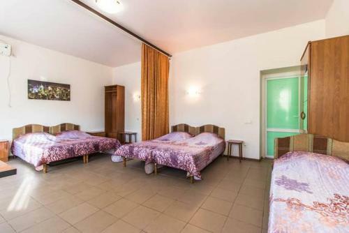 Hostal Gavan Guest House