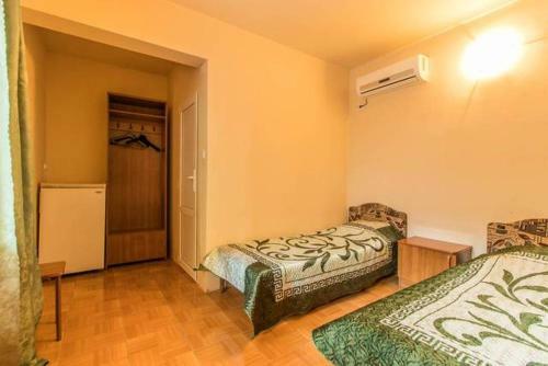 Hostal Gavan Guest House