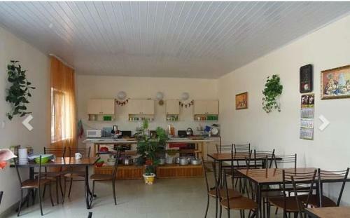 Hostal Gavan Guest House