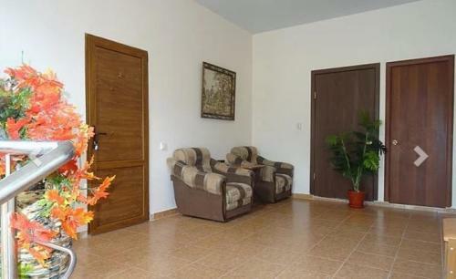 Hostal Gavan Guest House