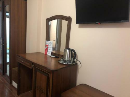 Hostal Miraj-prestizh Hotel