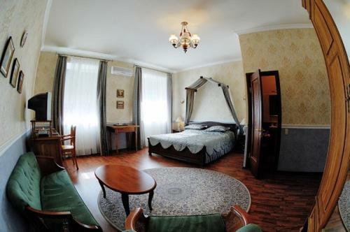 Hostal Hotel Zoryanka
