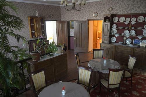 Hostal Hotel Zoryanka