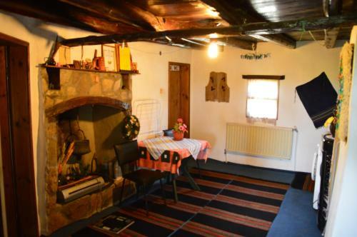 Hostal The Old House Guest House