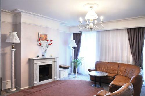 Hotel Baza Otdykha Ozero Zerkalnoe