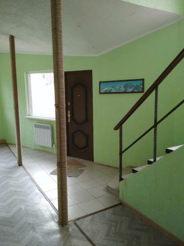 Posada Polianka Niezhnaia