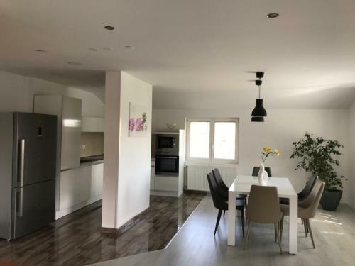 Apartment Jeri Delux