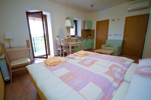 Zoi Apartments