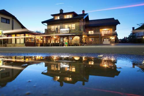 Hostal Gostilna Samarin