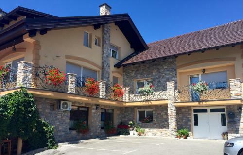 Hostal Gostilna Samarin