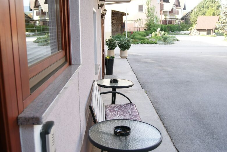 Bed & Breakfast Rooms & Apartments Kepic