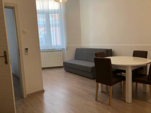 Hostal Apartments & Rooms Nardin