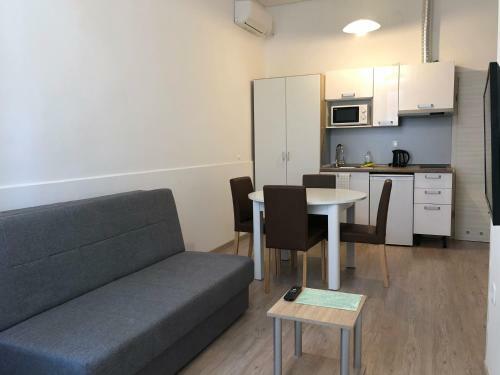 Hostal Apartments & Rooms Nardin