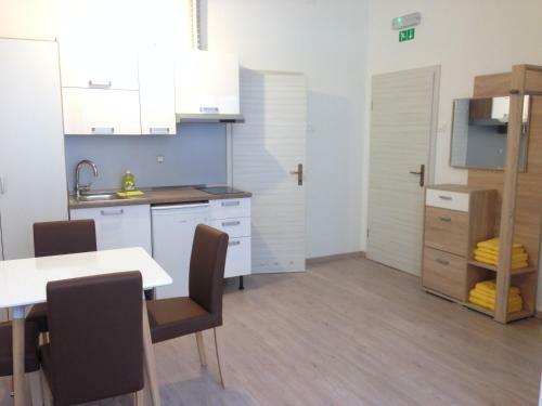 Hostal Apartments & Rooms Nardin