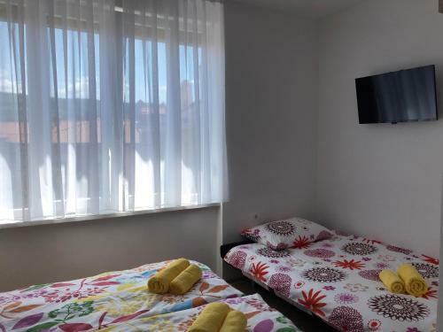 Hostal Apartments & Rooms Nardin