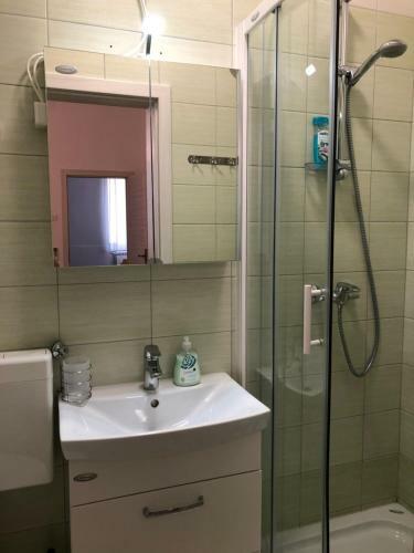 Hostal Apartments & Rooms Nardin