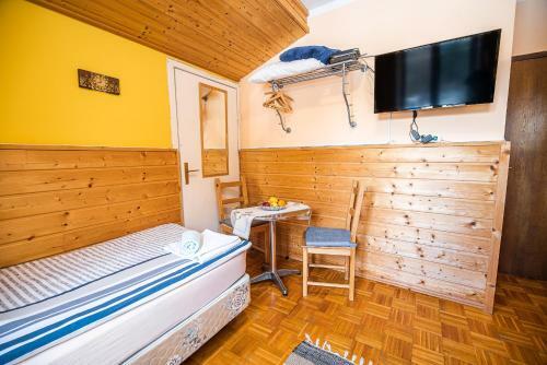 Hostal Guest House Hermanov Hram