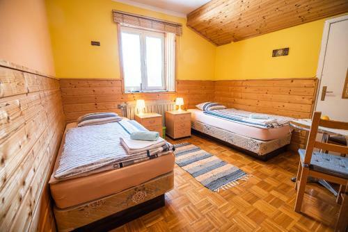 Hostal Guest House Hermanov Hram