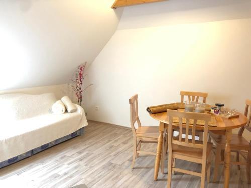 Hostal Encijan Apartments