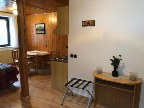 Hostal Encijan Apartments