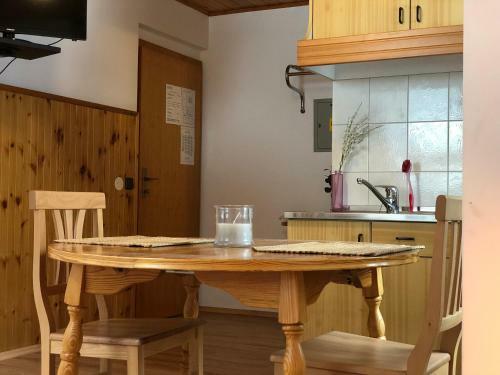 Hostal Encijan Apartments