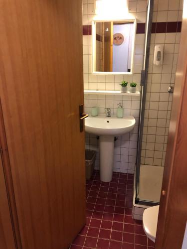 Hostal Encijan Apartments
