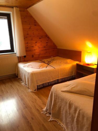Hostal Encijan Apartments