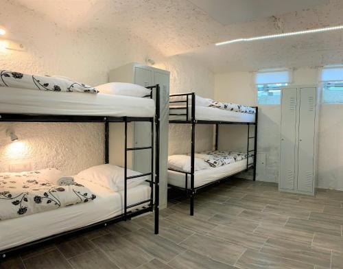 Hostal Lina Rooms