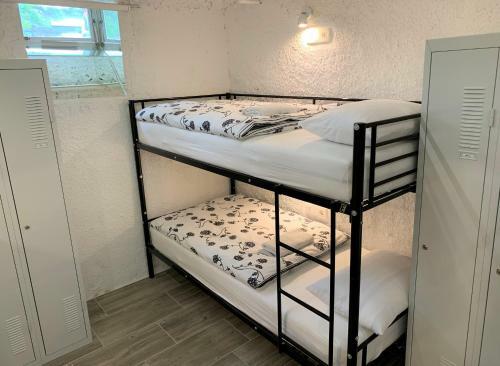 Hostal Lina Rooms