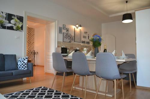 Leon Downtown Apartment