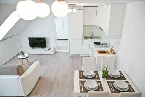 Apartments Hi?a Pod Gradom