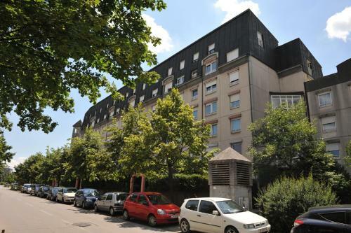 Apartment Bor Tour As