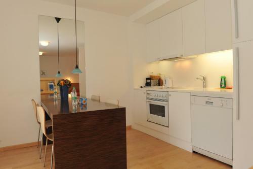 Apartment Bor Tour As