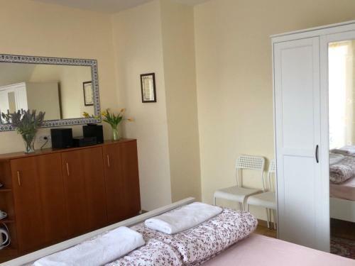 Hostal Apartments Maria