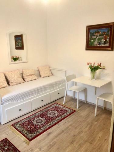 Hostal Apartments Maria