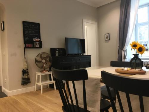 Forum Apartment I And II