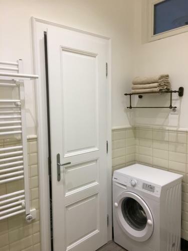 Forum Apartment I And II