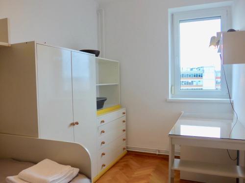 Charming Apartment Near City Center